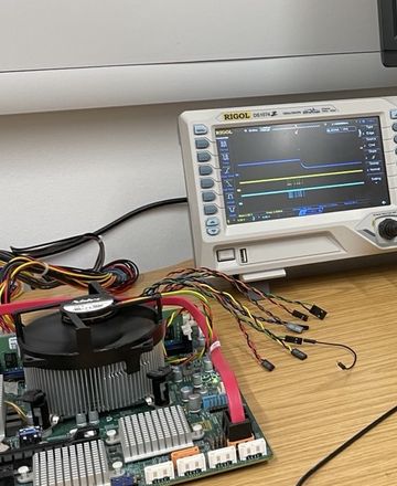 Mainboard and oscilloscope in the lab
